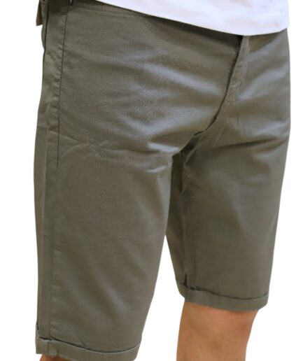 Short (vert militaire)