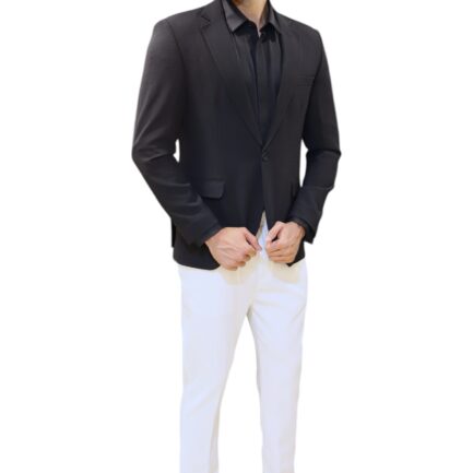 Costume noir blanc